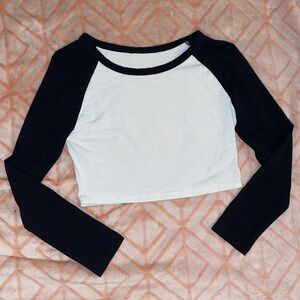 Long sleeve cropped shirt